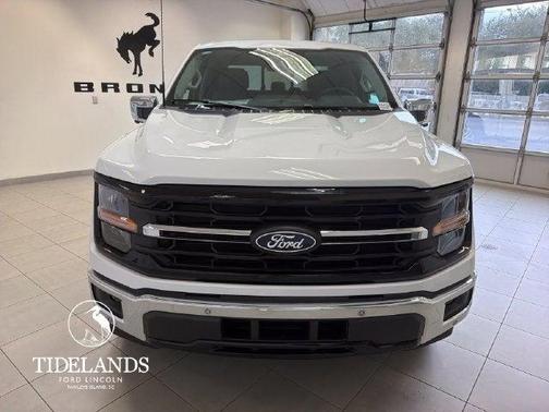 Oxford White 2026 Ford F-150 XLT
