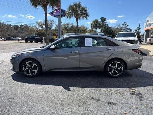 2021 Hyundai ELANTRA HEV Limited