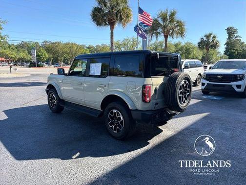 Desert Sand 2025 Ford Bronco Outer Banks