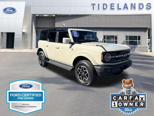 Desert Sand 2025 Ford Bronco Outer Banks