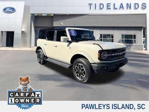 Desert Sand 2025 Ford Bronco Outer Banks