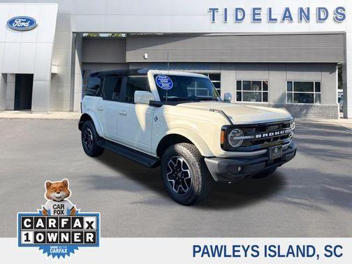 Desert Sand 2025 Ford Bronco Outer Banks