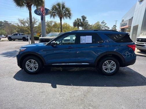 Atlas Blue Metallic 2023 Ford Explorer XLT