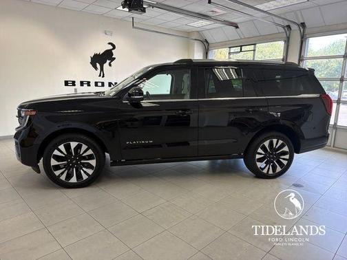Agate Black Metallic 2025 Ford Expedition Platinum