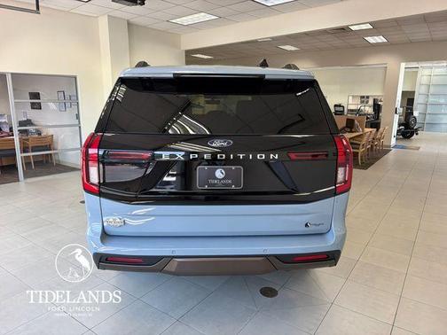 Glacier Gray Metallic 2026 Ford Expedition King Ranch