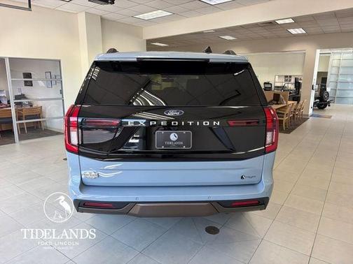 Glacier Gray Metallic 2026 Ford Expedition King Ranch