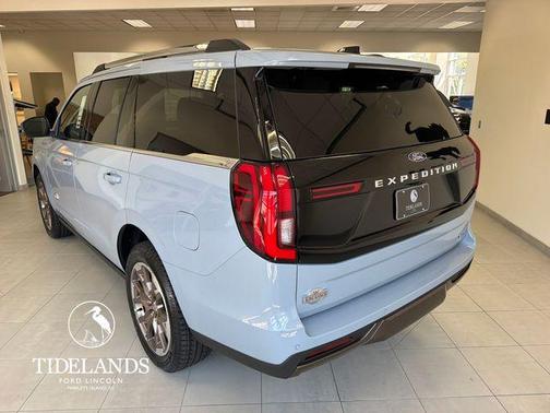 Glacier Gray Metallic 2026 Ford Expedition King Ranch