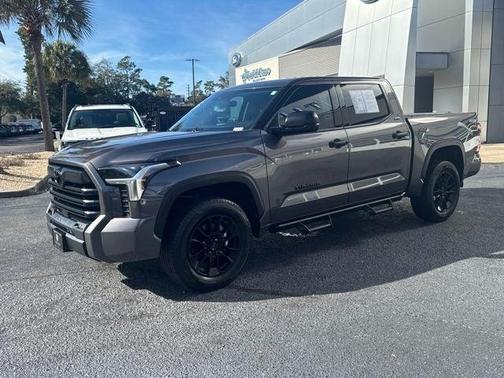 2022 Toyota Tundra SR5
