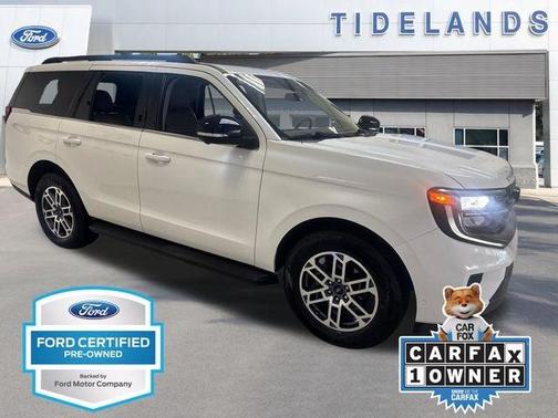 Star White 2025 Ford Expedition Active