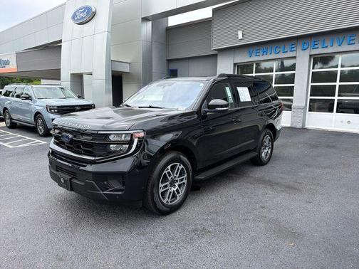Agate Black Metallic 2025 Ford Expedition Active