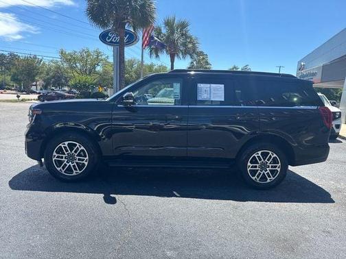 Agate Black Metallic 2025 Ford Expedition Active