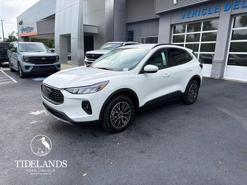 Star White 2026 Ford Escape PHEV