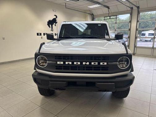 Oxford White 2025 Ford Bronco Big Bend