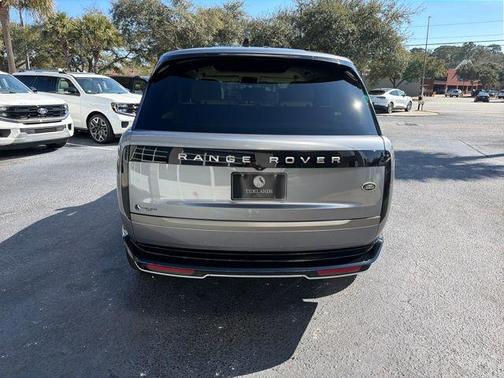 2023 Land Rover Range Rover P530 SE