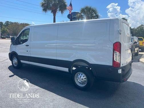 2025 Ford Transit-250 