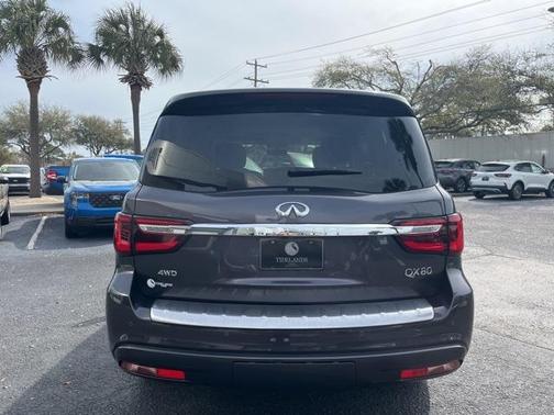 2024 INFINITI QX80 Luxe