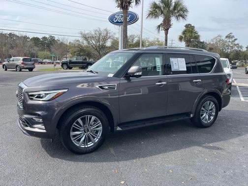 2024 INFINITI QX80 Luxe