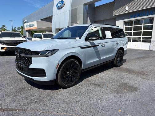 Gray Mist 2025 Lincoln Navigator Reserve