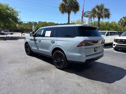 Gray Mist 2025 Lincoln Navigator Reserve