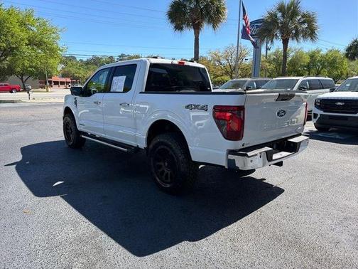 Oxford White 2025 Ford F-150 XLT