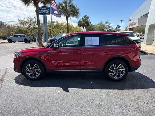 2025 Lincoln Corsair Premiere