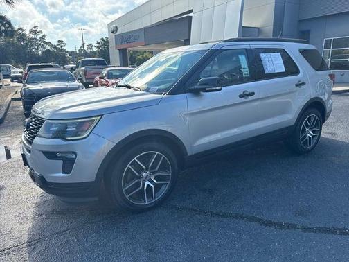 2018 Ford Explorer sport