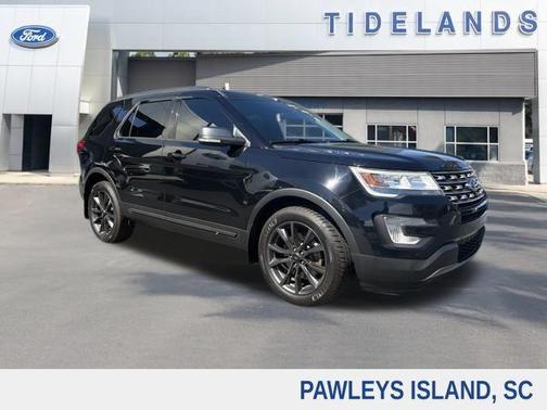Shadow Black 2017 Ford Explorer XLT