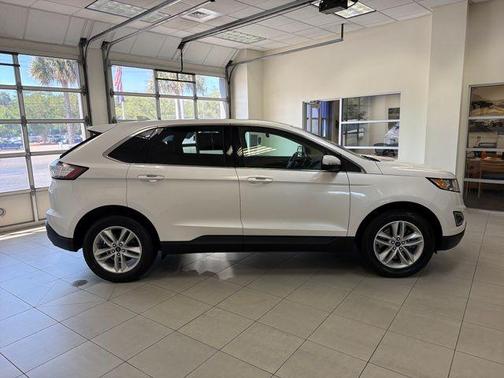 White Platinum Clearcoat Metallic 2018 Ford Edge SEL