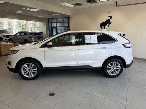 White Platinum Clearcoat Metallic 2018 Ford Edge SEL