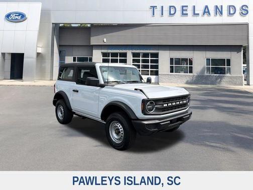 Oxford White 2026 Ford Bronco Base