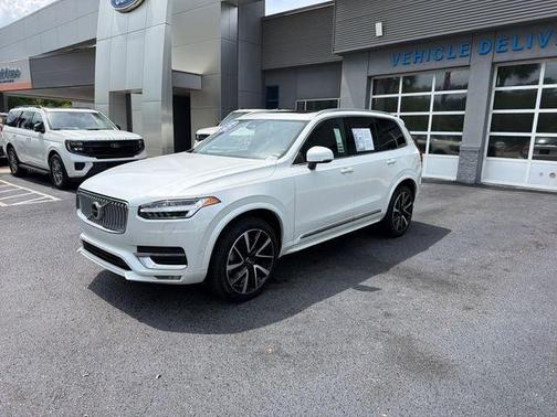 Crystal White 2024 Volvo XC90 B6 Plus Bright Theme 6-Seater