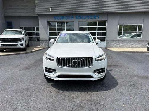 Crystal White 2024 Volvo XC90 B6 Plus Bright Theme 6-Seater