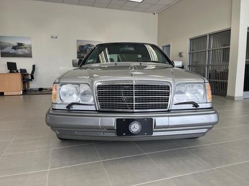 1995 Mercedes-Benz E-Class E 320