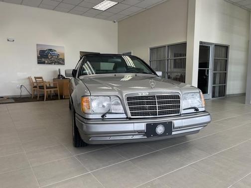 1995 Mercedes-Benz E-Class E 320