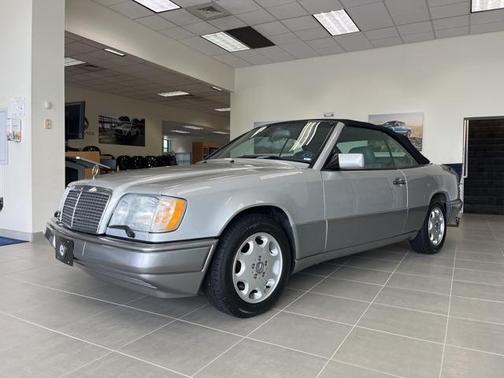 1995 Mercedes-Benz E-Class E 320
