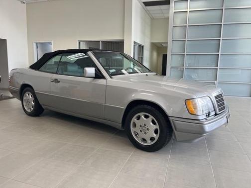 1995 Mercedes-Benz E-Class E 320