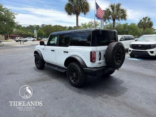 Oxford White 2026 Ford Bronco Badlands