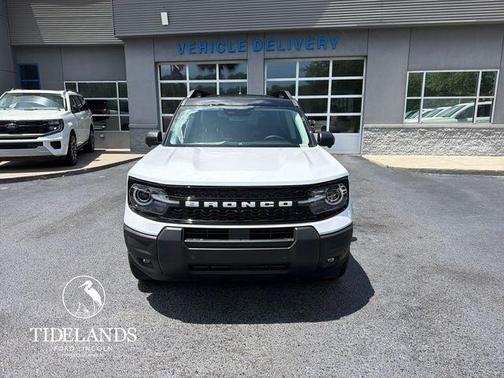 Oxford White 2026 Ford Bronco Sport Outer Banks