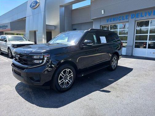 Black Metallic 2025 Ford Expedition Active