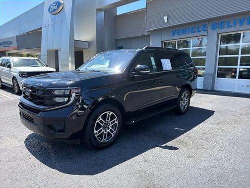Black Metallic 2025 Ford Expedition Active