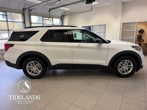 Star White 2026 Ford Explorer Active
