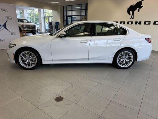 Alpine White 2026 BMW 330 i NA