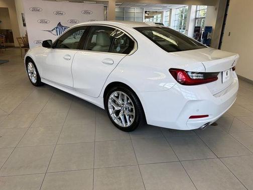 Alpine White 2026 BMW 330 i NA