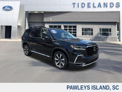 Crystal Black Pearl 2023 Honda Pilot Elite