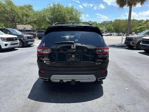 Crystal Black Pearl 2023 Honda Pilot Elite