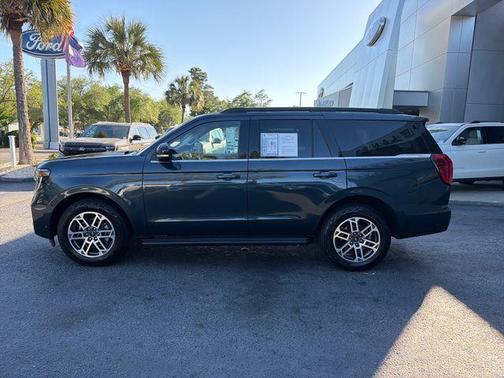 Blue Metallic 2025 Ford Expedition Active