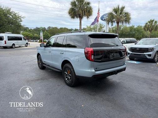 Glacier Gray Metallic 2026 Ford Expedition Tremor
