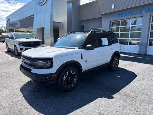 Oxford White 2022 Ford Bronco Sport Outer Banks