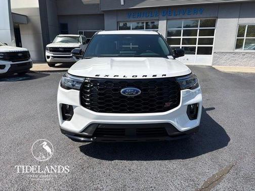 Star White 2026 Ford Explorer ST