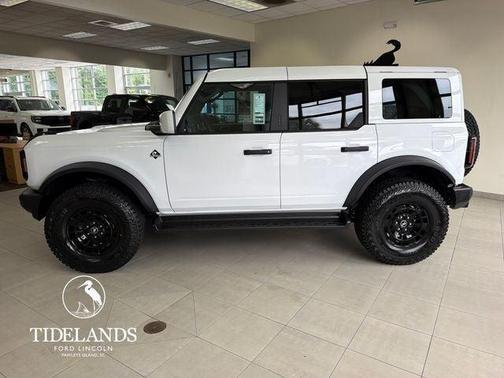 Oxford White 2026 Ford Bronco Outer Banks